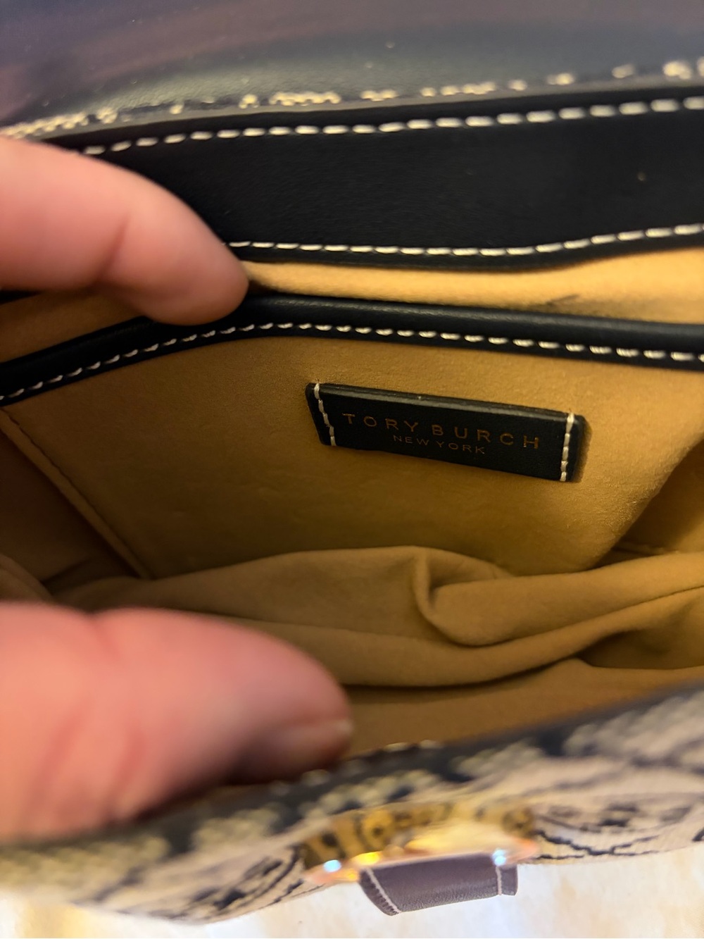 TORY BURCH T MONOGRAM SOFT SMALL SHOULDER BAG - Picture 7 of 12
